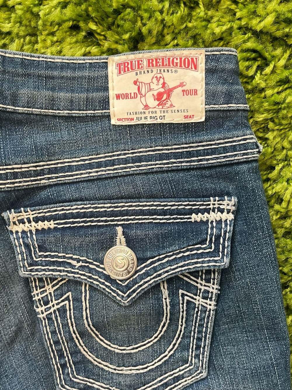 True Religion - Picture 3 of 5